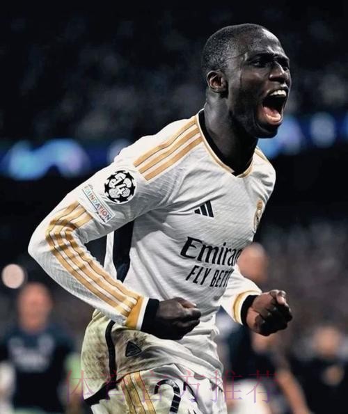 马卡:约罗加盟曼联后 皇马首要任务是续约门迪